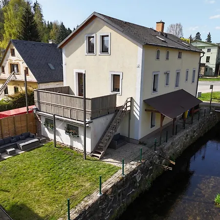 게스트하우스 Feelmountains Teplice nad Metují